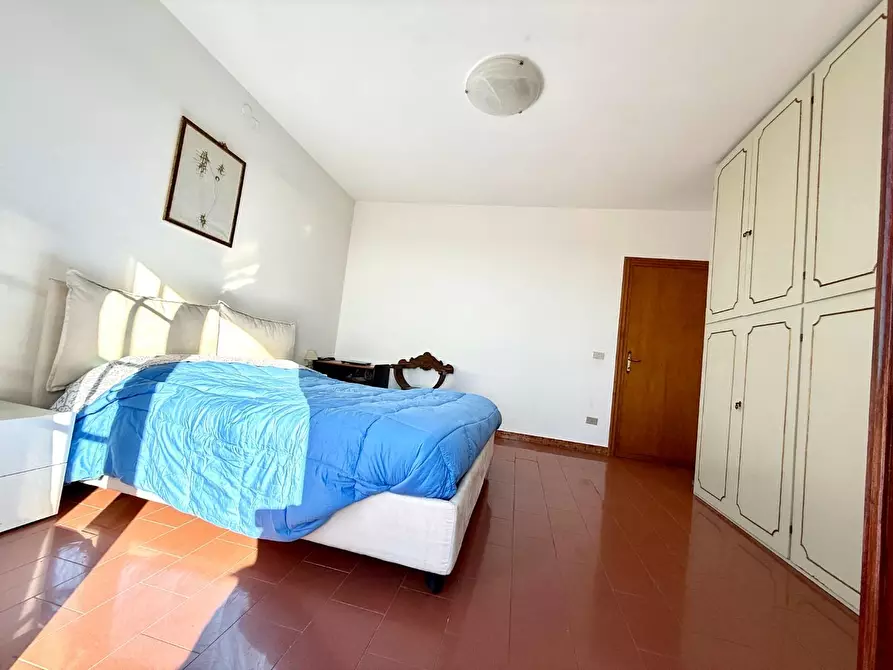 Immagine 7 di Casa bifamiliare in vendita  a Massa