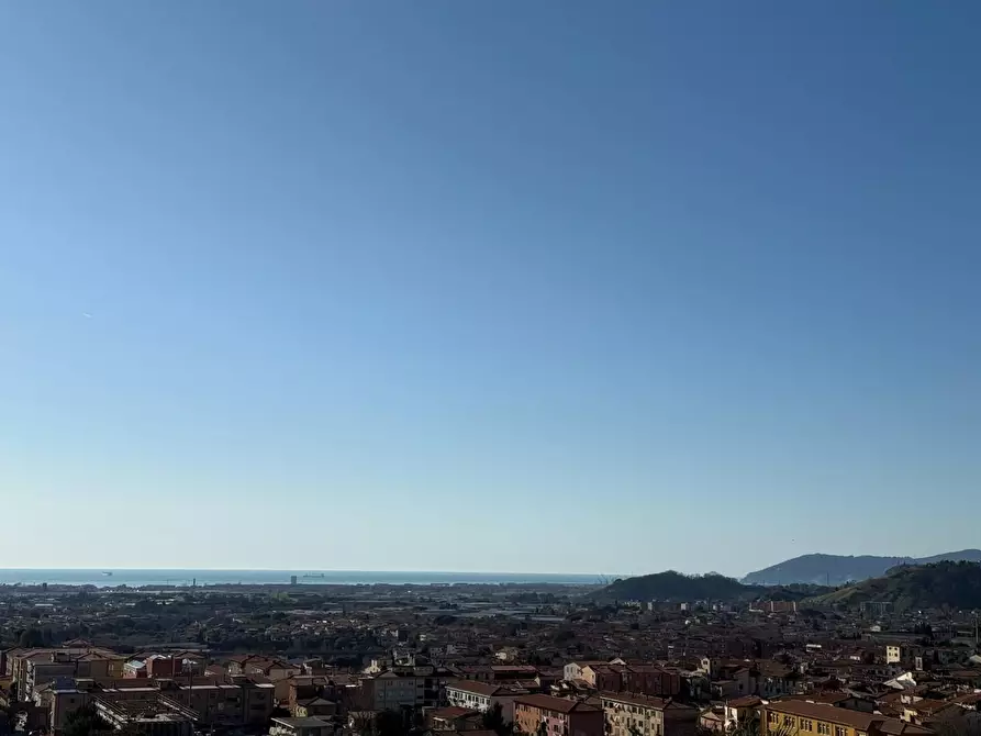 Immagine 4 di Casa bifamiliare in vendita  a Massa