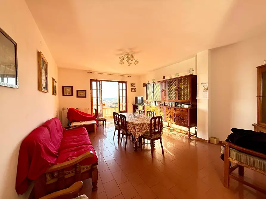 Immagine 12 di Casa bifamiliare in vendita  a Massa