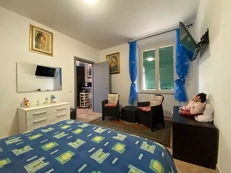 Immagine 11 di Appartamento in vendita  a Campiglia Marittima