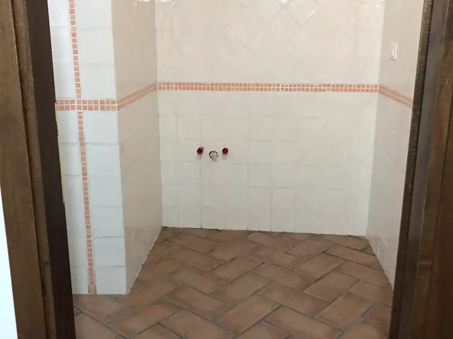 Immagine 14 di Appartamento in vendita  a Poggibonsi