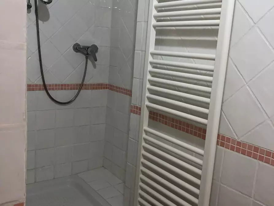 Immagine 15 di Appartamento in vendita  a Poggibonsi