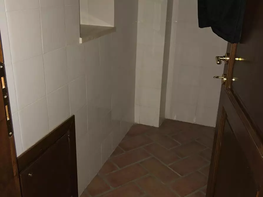 Immagine 13 di Appartamento in vendita  a Poggibonsi