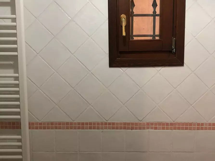 Immagine 17 di Appartamento in vendita  a Poggibonsi