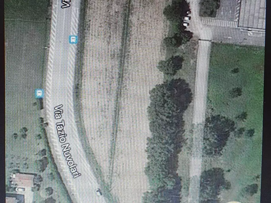 Immagine 1 di Terreno industriale in vendita  a Capannori