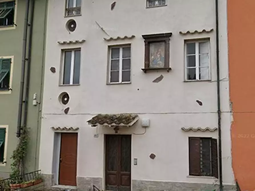 Immagine 1 di Appartamento in vendita  a Lucca