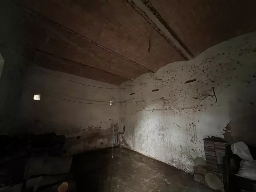 Immagine 36 di Rustico / casale in vendita  a Calcinaia
