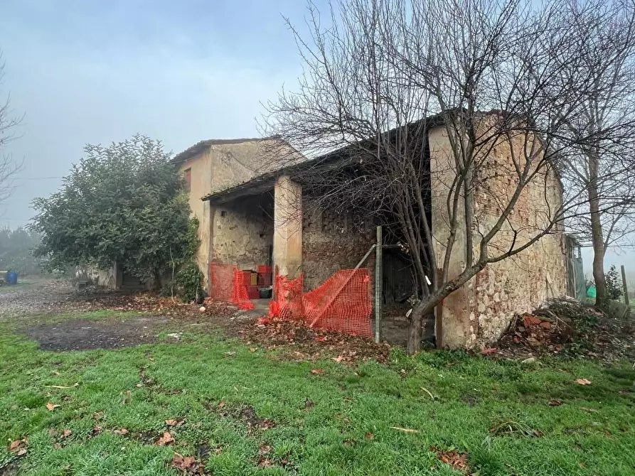 Immagine 40 di Rustico / casale in vendita  a Calcinaia