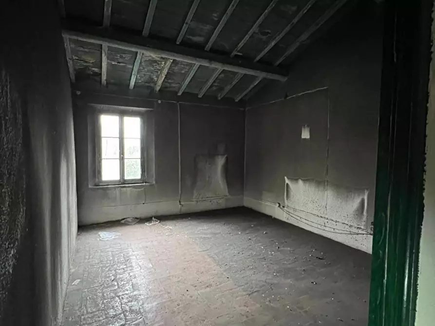 Immagine 21 di Rustico / casale in vendita  a Calcinaia