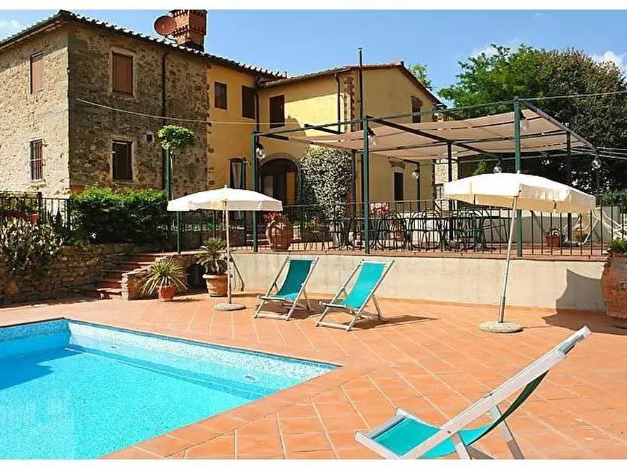 Immagine 50 di Casa colonica in vendita  a Vinci