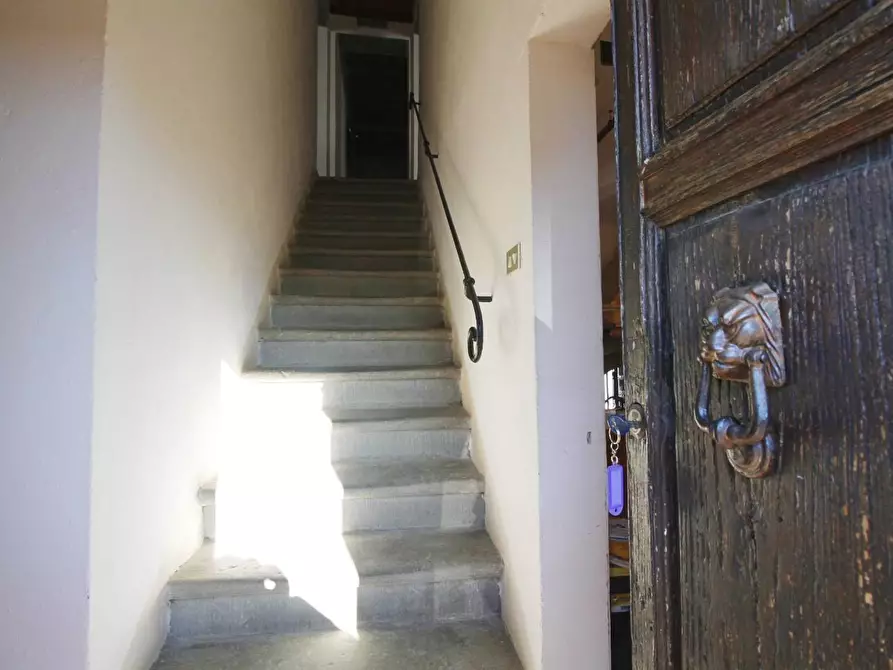 Immagine 36 di Casa colonica in vendita  a Vinci