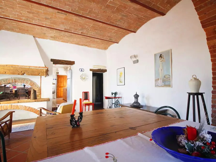 Immagine 5 di Casa colonica in vendita  a Vinci