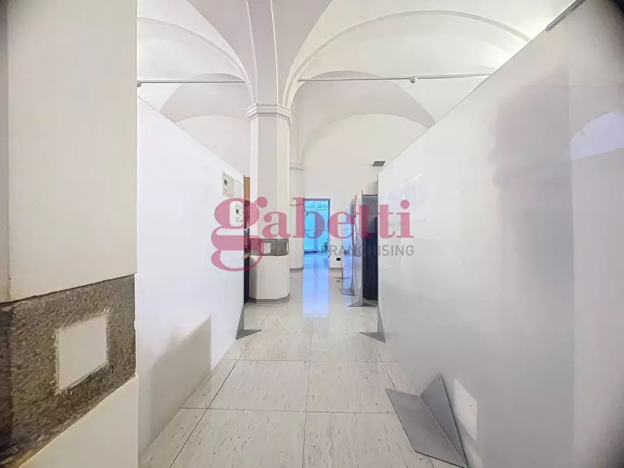 Immagine 6 di Locale commerciale in vendita  a Pisa