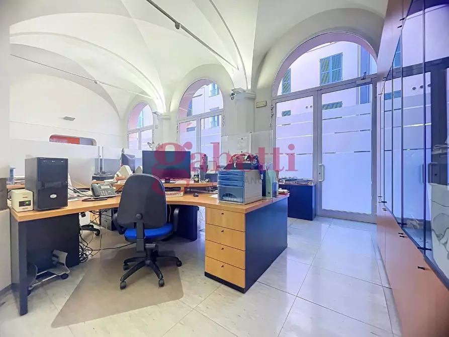 Immagine 5 di Locale commerciale in vendita  a Pisa