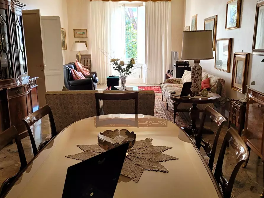 Immagine 3 di Villa in vendita  a Empoli