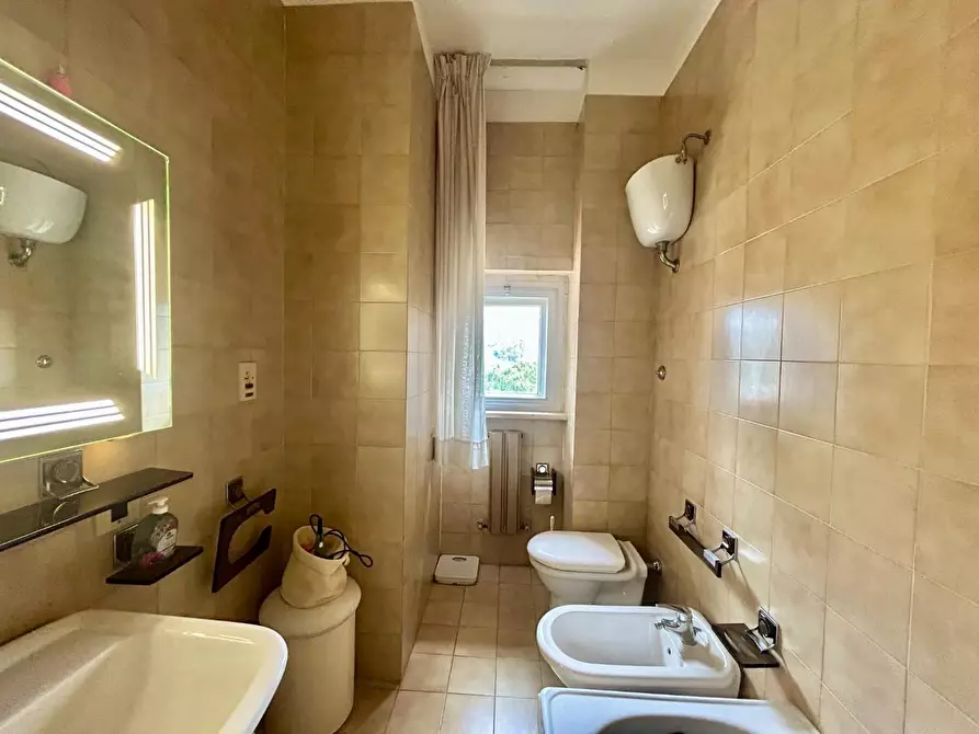 Immagine 16 di Appartamento in vendita  a Siena