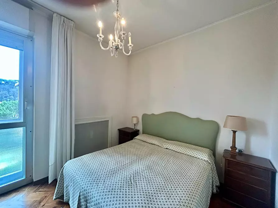 Immagine 11 di Appartamento in vendita  a Siena