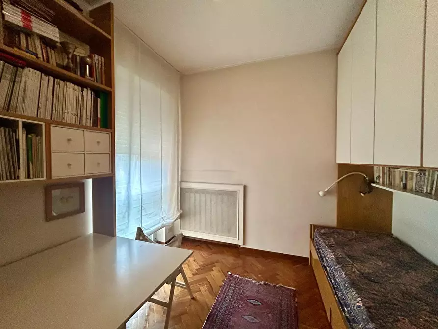 Immagine 14 di Appartamento in vendita  a Siena