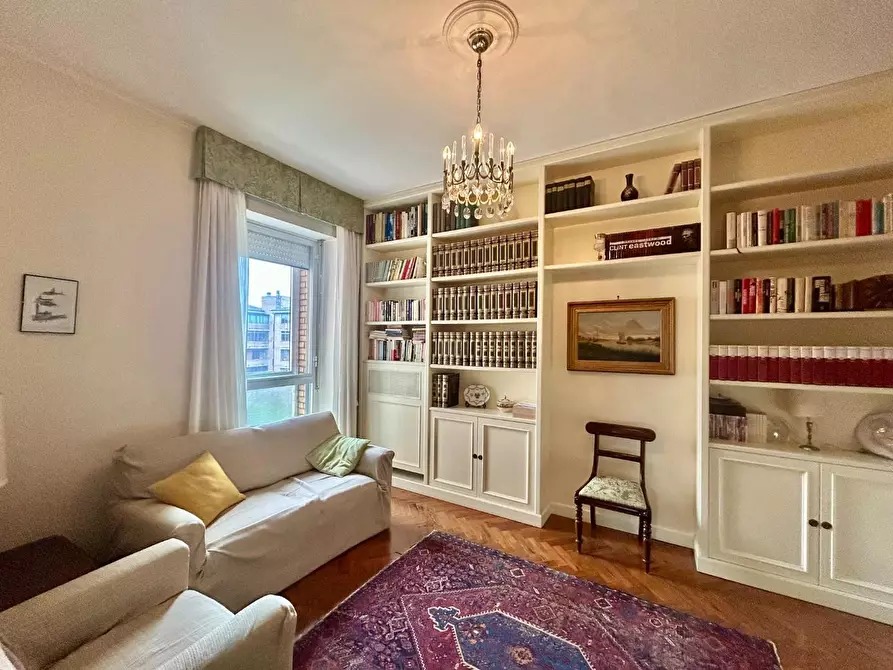 Immagine 8 di Appartamento in vendita  a Siena