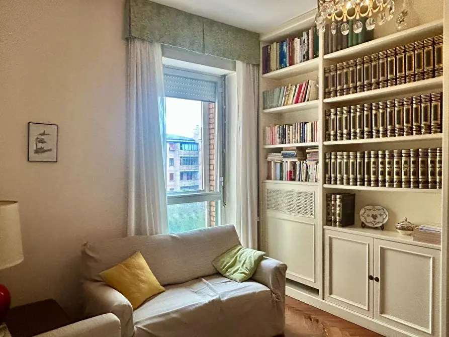 Immagine 26 di Appartamento in vendita  a Siena