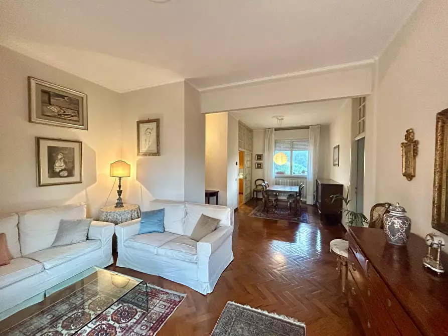 Immagine 1 di Appartamento in vendita  a Siena