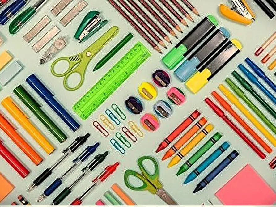 Immagine 1 di Negozio in vendita  a Poggibonsi