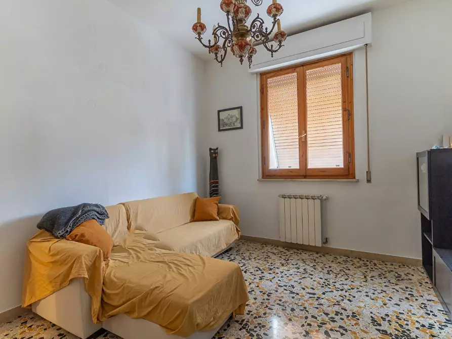 Immagine 11 di Appartamento in vendita  a Empoli