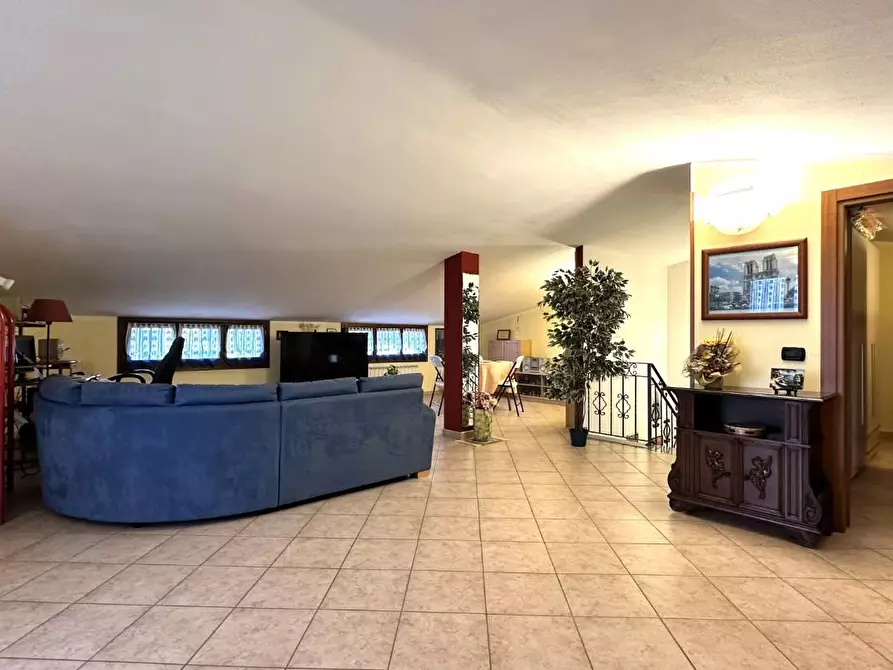 Immagine 11 di Appartamento in vendita  a Montopoli In Val D'arno