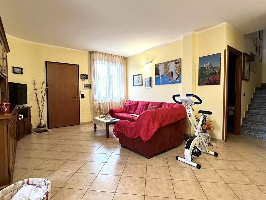 Immagine 2 di Appartamento in vendita  a Montopoli In Val D'arno