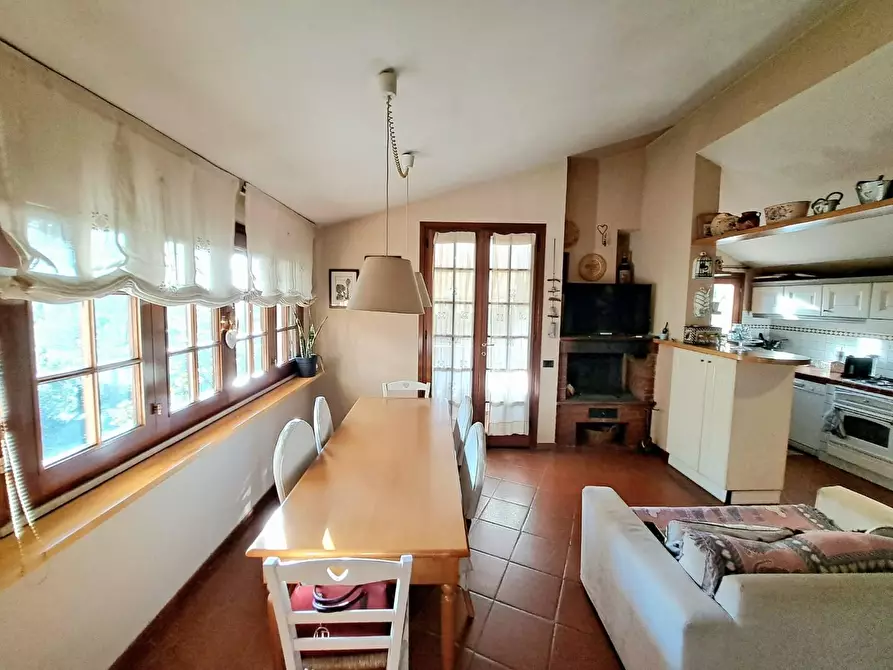 Immagine 4 di Casa bifamiliare in vendita  a Cerreto Guidi