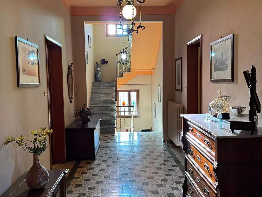 Immagine 36 di Villa in vendita  a Lucca