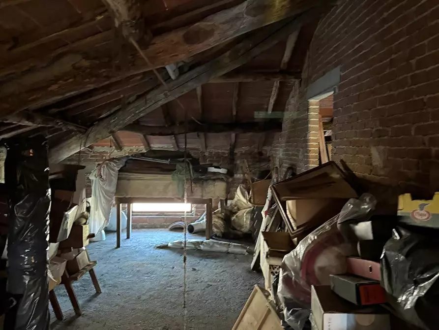 Immagine 23 di Villa in vendita  a Lucca