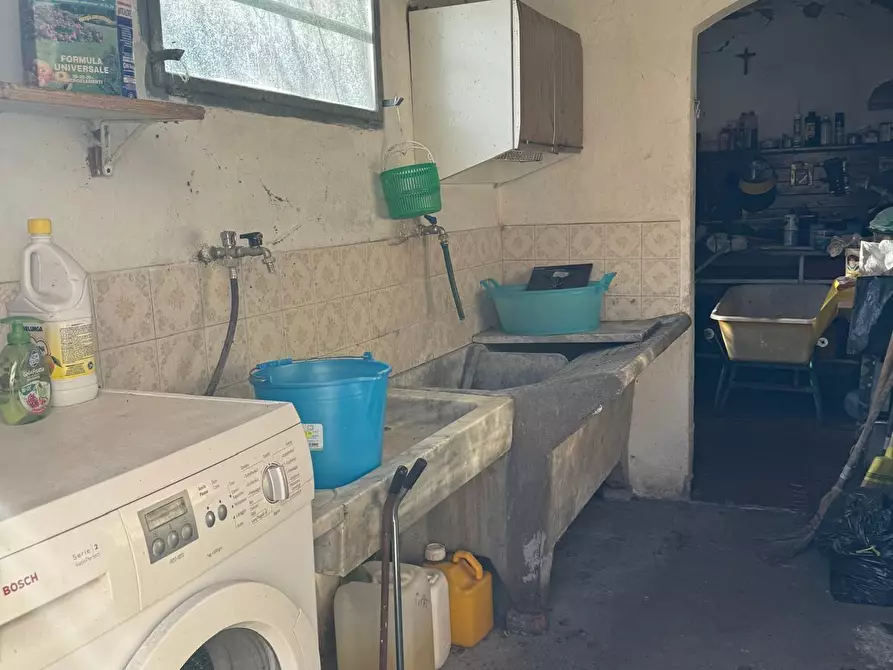 Immagine 32 di Villa in vendita  a Lucca