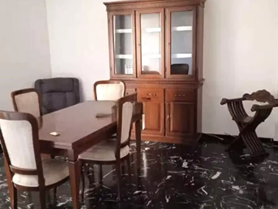 Immagine 3 di Appartamento in vendita  a Massa