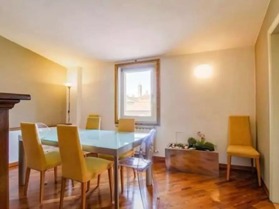 Immagine 3 di Appartamento in vendita  a Siena