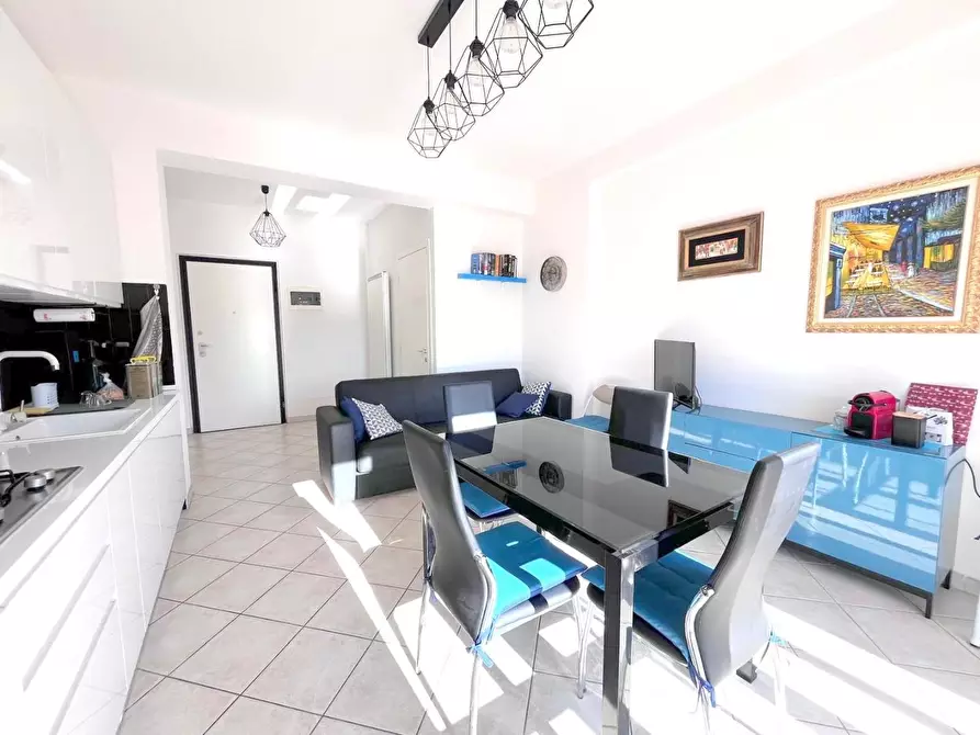 Immagine 5 di Appartamento in vendita  a Massa