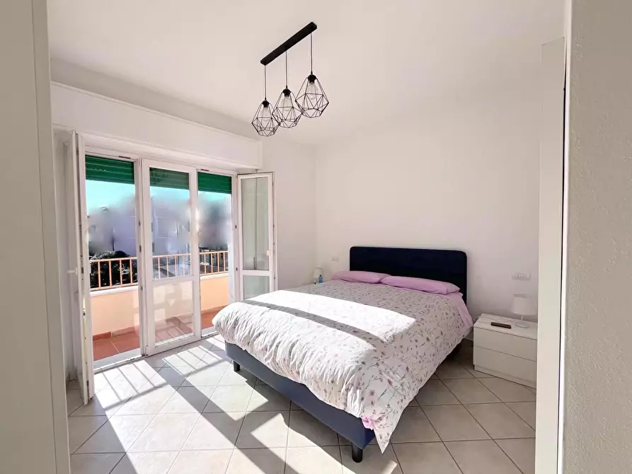 Immagine 8 di Appartamento in vendita  a Massa