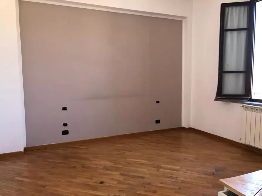 Immagine 9 di Appartamento in vendita  a Poggibonsi