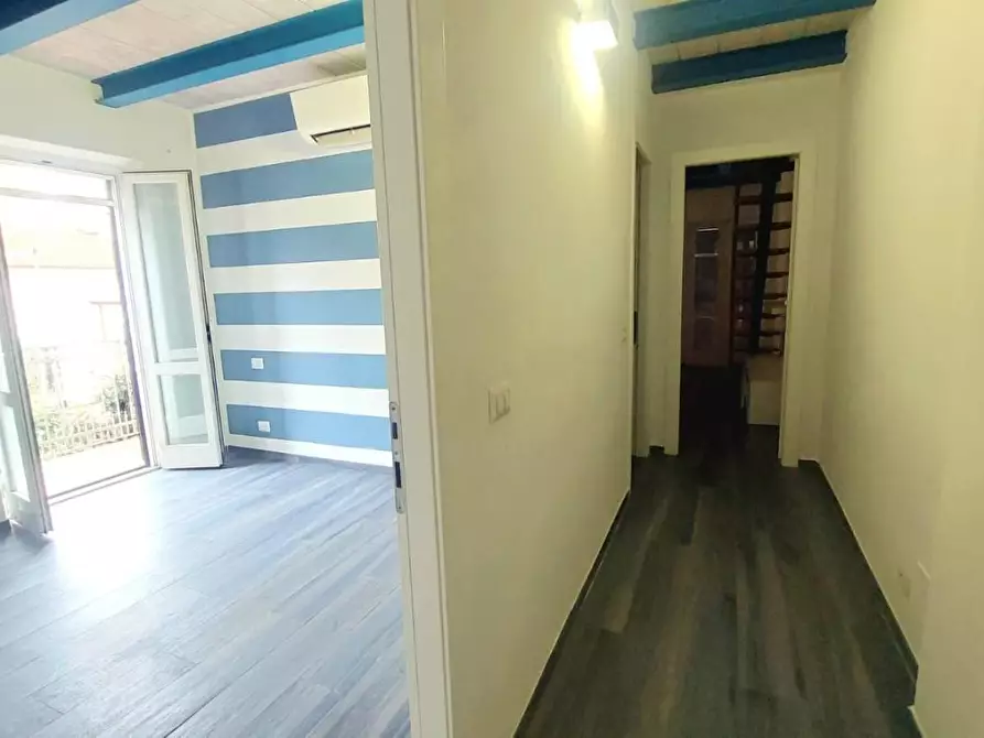 Immagine 9 di Villa in vendita  a Carrara