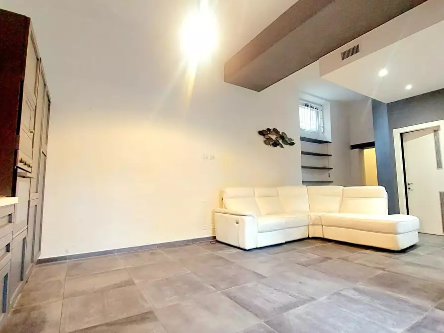 Immagine 1 di Villa in vendita  a Carrara