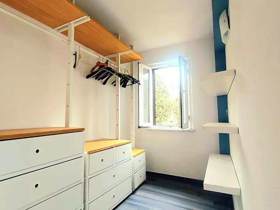 Immagine 5 di Villa in vendita  a Carrara