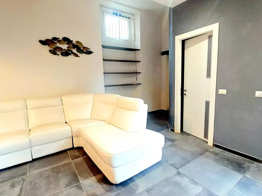 Immagine 44 di Villa in vendita  a Carrara