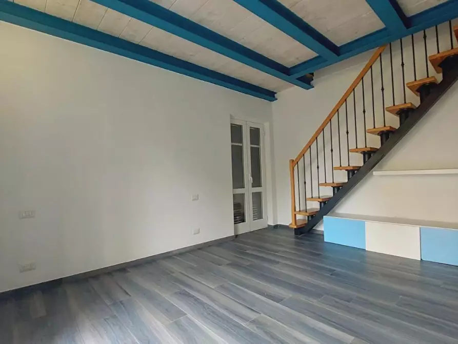 Immagine 52 di Villa in vendita  a Carrara