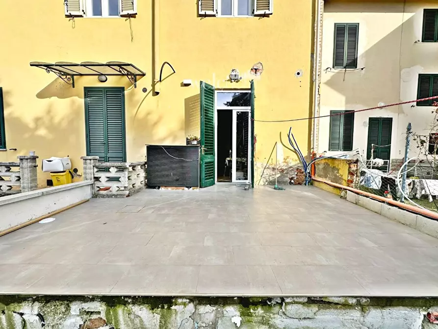Immagine 3 di Terratetto in vendita  a Campi Bisenzio