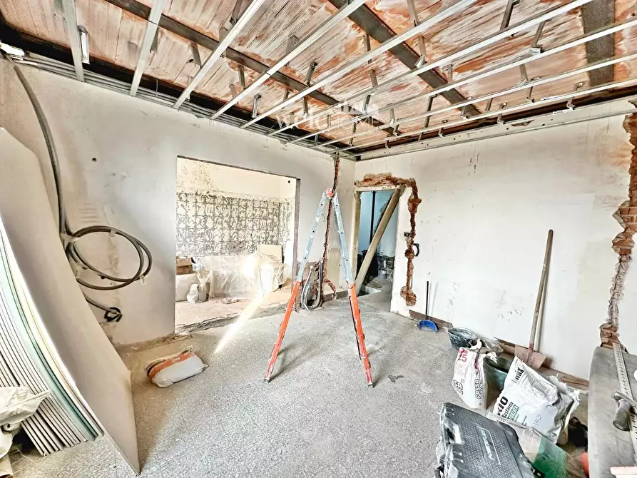 Immagine 17 di Terratetto in vendita  a Campi Bisenzio