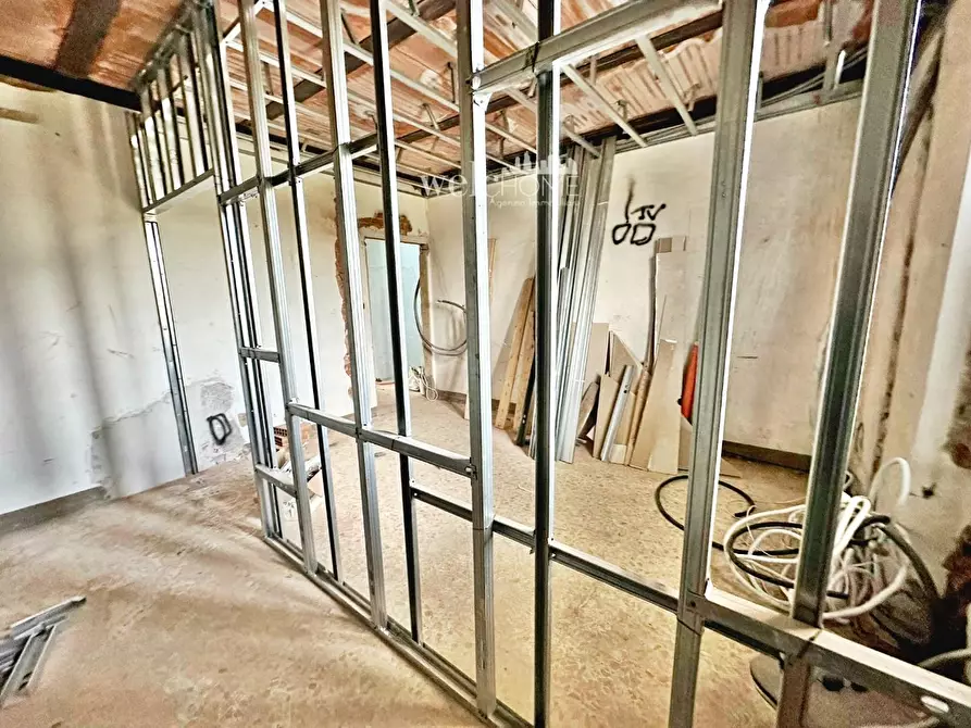 Immagine 13 di Terratetto in vendita  a Campi Bisenzio