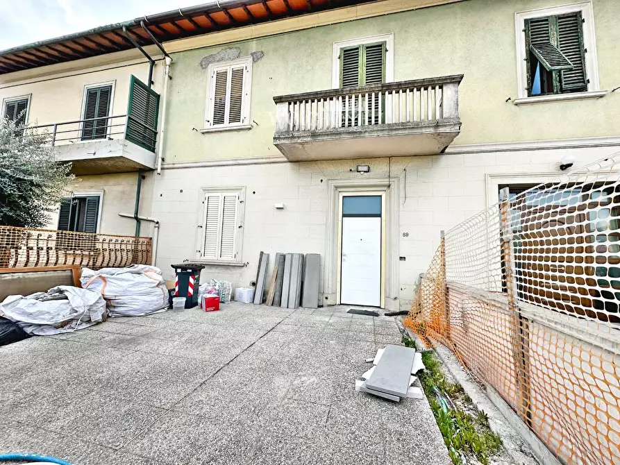 Immagine 5 di Terratetto in vendita  a Campi Bisenzio