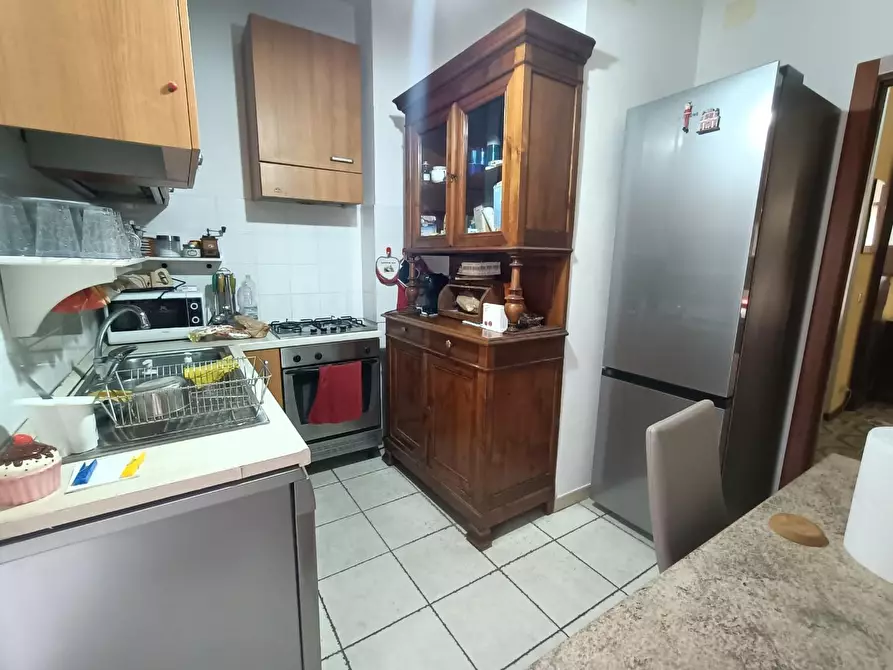 Immagine 6 di Appartamento in vendita  a Carrara