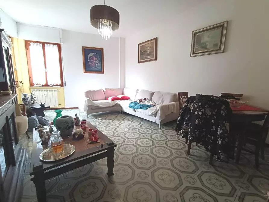 Immagine 4 di Appartamento in vendita  a Carrara