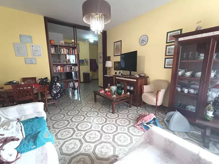 Immagine 3 di Appartamento in vendita  a Carrara